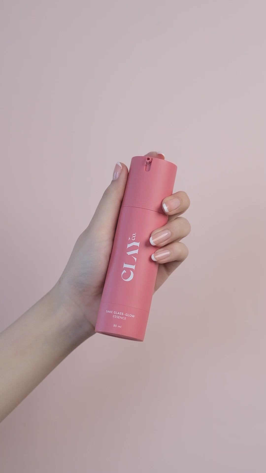 Sake Glass-Glow Essence with CICA & Licorice